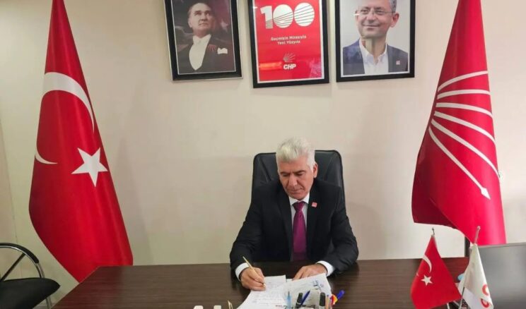 Başkan Mustafa Çelik: “Depremin yaraları hala sarılmadı, vatandaşlarımız mağdur”