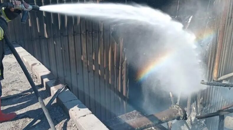 Hatay’da fabrika yangını büyümeden söndürüldü