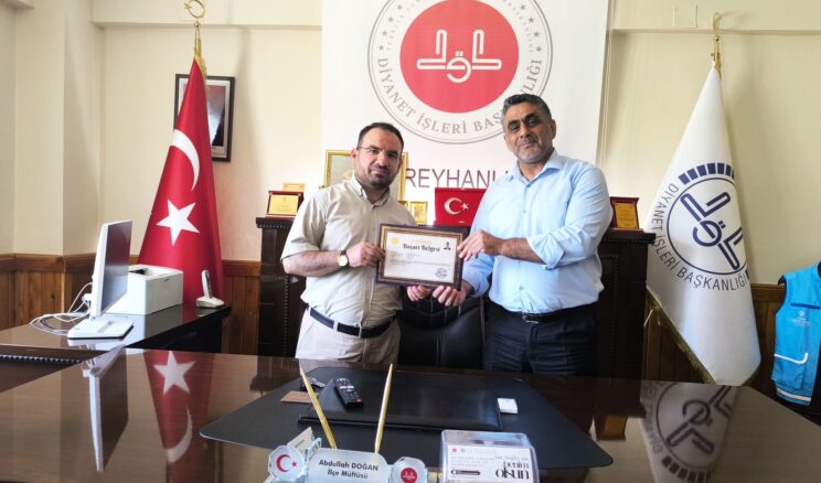 İlçe Vaizi Yusuf Keser’e Başarı Belgesi Takdim Edildi