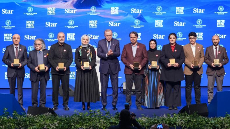 12. Necip Fazıl Ödülleri Sahiplerini Buldu