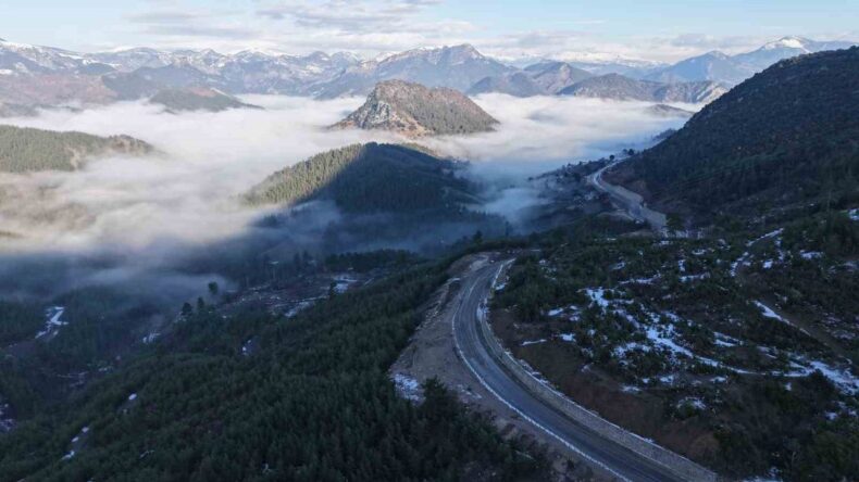 Adana’nın Feke İlçesinde Büyüleyici Sis Manzarası
