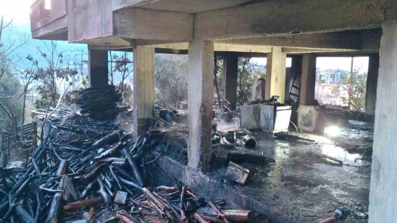 Alanya’da Müstakil Evde Yangın: İtfaiye Hızla Müdahale Etti