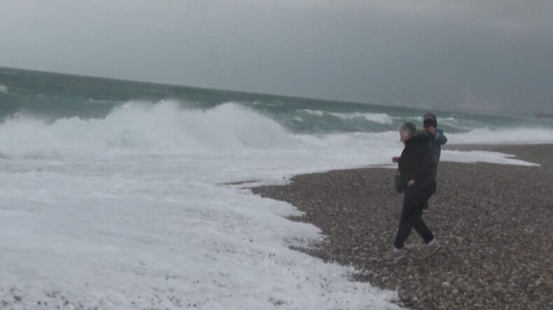 Dalgadan Kaçanlar, Eğlenceli Anlar Yaşadı