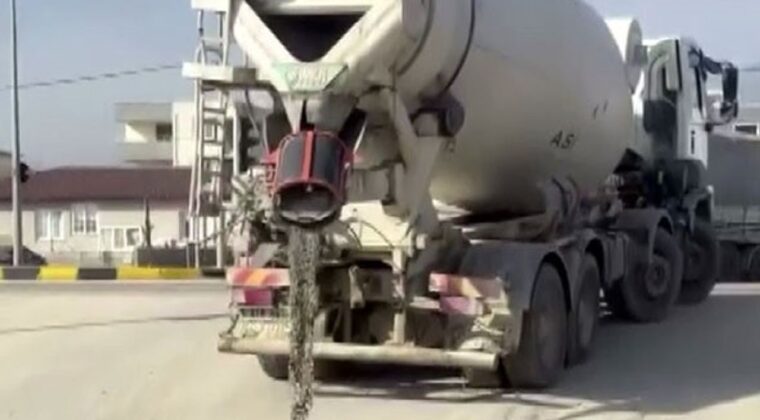 Hatay’da Işıkta Yola Beton Döken Sürücüye Taviz Yok: Ceza Kesildi