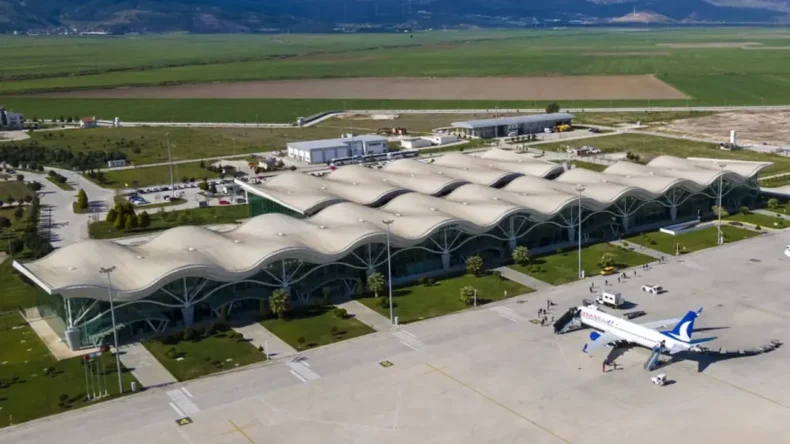 Hatay Havaalanı’na 16 Milyar TL Yatırım: ‘Ovayı Da Bütçeyi De Kuruttu’