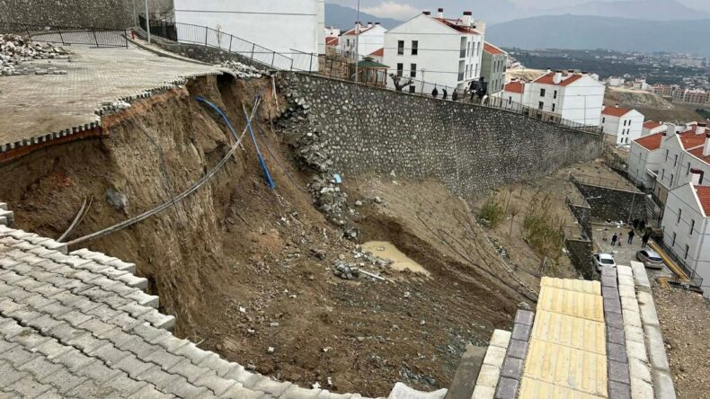 Bu Konutlar Güvenli mi? Samandağ TOKİ’de Çökme Endişesi