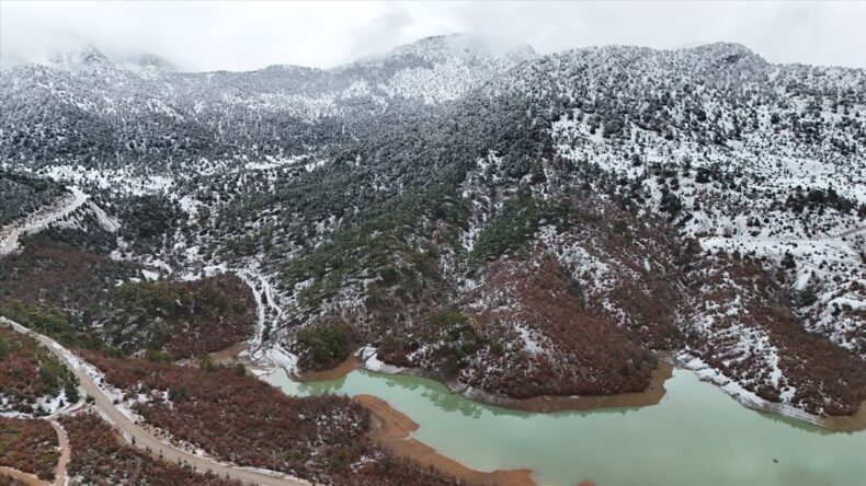 Isparta’daki Kış Manzaraları Havadan Görüntülendi