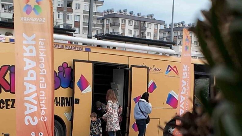 Kitaplar Yola Çıktı, Durağı Sayapark Oldu