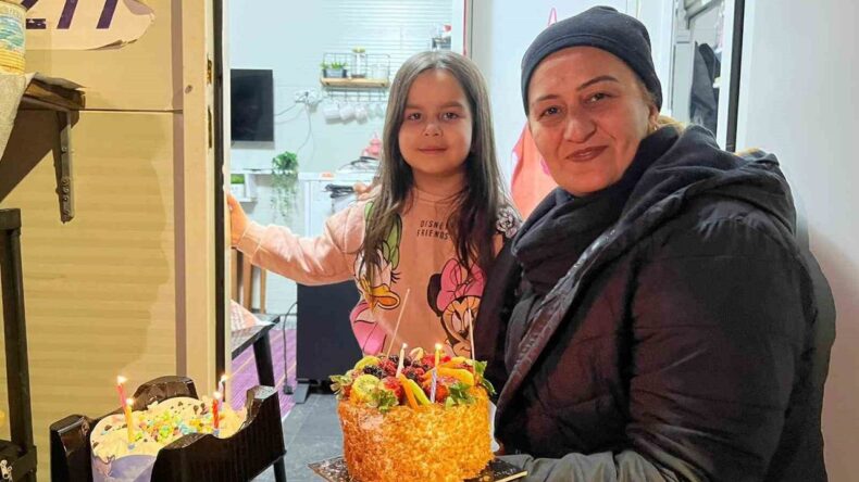 Sürpriz Doğum Günüyle Yüzü Gülen Alya’nın Dileği Yürekleri Isıttı