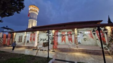 Hatay’da Tarihi Yenişehir Cami İbadete Yeniden Açıldı