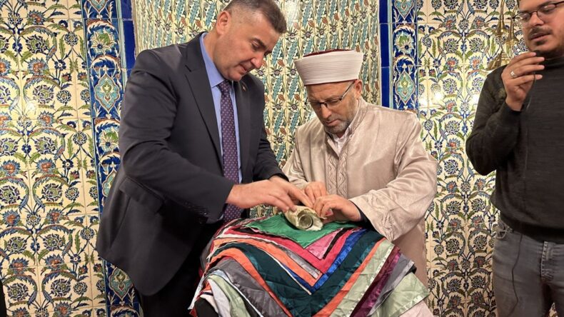 Isparta’da Sakal-ı Şerif Ziyarete Açıldı