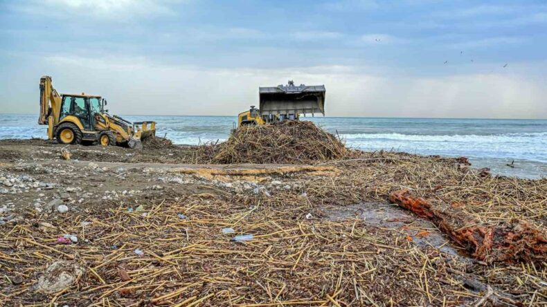 Mersin’de Selin İzleri Sahillerden Siliniyor