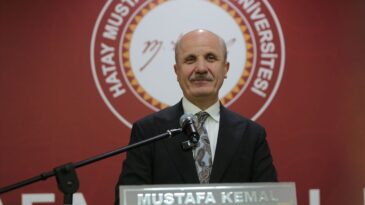 YÖK Başkanı Erol Özvar Hatay’da Öğrencilerle İftar Sofrasında Buluştu