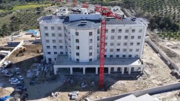 Antakya Öğretmenevi ve Akşam Sanat Okulu İnşaatında Sona Gelindi