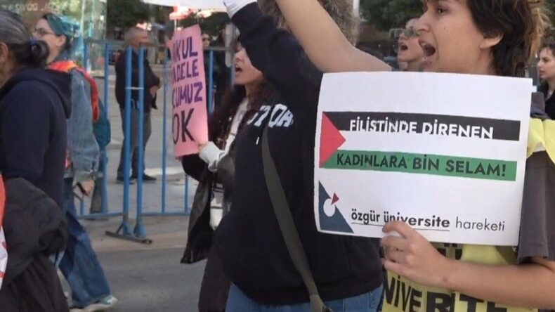 Antalya’da 8 Mart Dünya Kadınlar Günü Yürüyüşü Coşkuyla Gerçekleşti