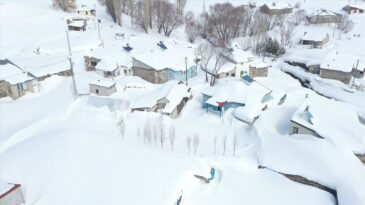 Baharda Ağrı’nın Köylerinde Zorlu Yaşam Koşulları