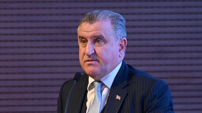 Bakan Bak’tan Milli Atıcılara Tebrik Mesajı