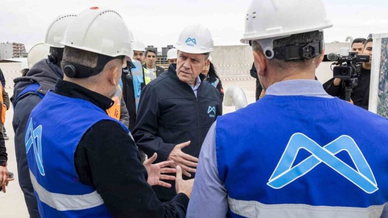 Başkan Seçer, Mezitli İçmesuyu Şebekesi Çalışmalarını Yerinde İnceledi