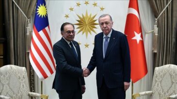 Cumhurbaşkanı Erdoğan, Malezya Başbakanı İbrahim ile Telefonda Görüştü