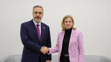 Dışişleri Bakanı Fidan, Avusturyalı Mevkidaşı Meinl-Reisinger ile Görüştü