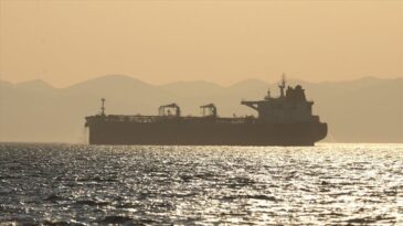 Dünyada Petrol Talebinin Yüzde 70’i Stratejik Boğazlardan Taşınıyor