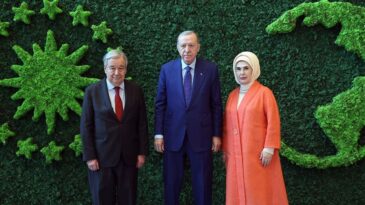 Emine Erdoğan, BM Genel Sekreteri Guterres’e Verilen Ödülü Kutladı