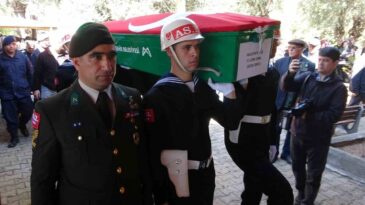 Kıbrıs’ta Kazada Hayatını Kaybeden Uzman Onbaşı Son Yolculuğuna Uğurlandı