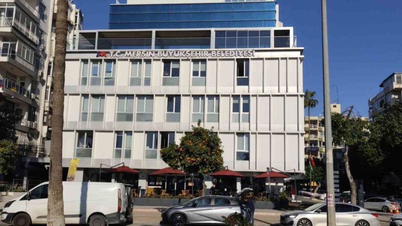 Mersin Büyükşehir Belediyesi’ne Operasyon: Gözaltılar Gerçekleşti