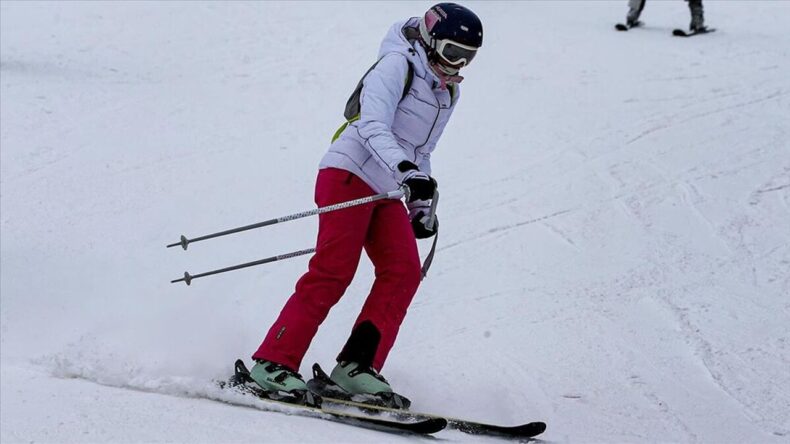 Palandöken’de Kar Yağışı Altında Kayak Keyfi