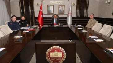 Hatay’da Kritik Toplantı: Sınır İllerinin Güvenliği Görüşüldü