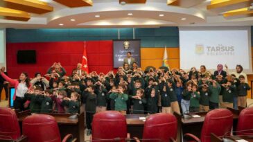 Tarsuslu Minikler Yerel Yönetimleri Yerinde Öğrendi