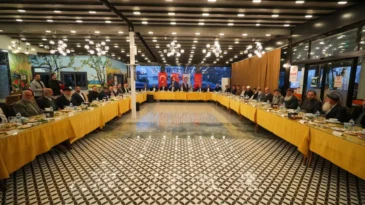 Vali Mustafa Masatlı, Kanaat Önderleriyle İftar Sofrasında Buluştu