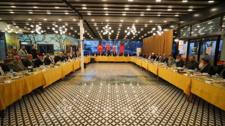 Vali Mustafa Masatlı, Kanaat Önderleriyle İftar Sofrasında Buluştu
