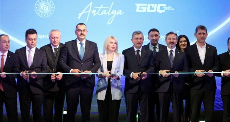 Antalya’da İstihdam Fuarı Başladı