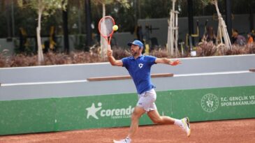 Grand slam şampiyonu Ivan Dodig, Antalya’da gençlerle buluştu