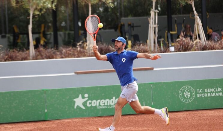 Grand slam şampiyonu Ivan Dodig, Antalya’da gençlerle buluştu