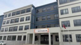 Mersin’de Lise Öğrencisi Okulda Silahla Yakalandı