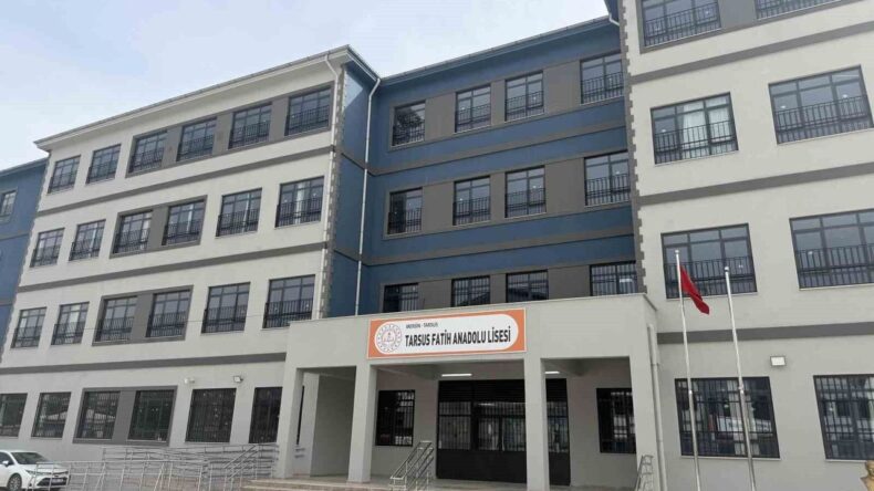 Mersin’de Lise Öğrencisi Okulda Silahla Yakalandı