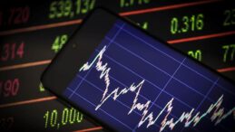 Dünyanın önde gelen futbol kulüpleri yatırımcıları memnun edemedi