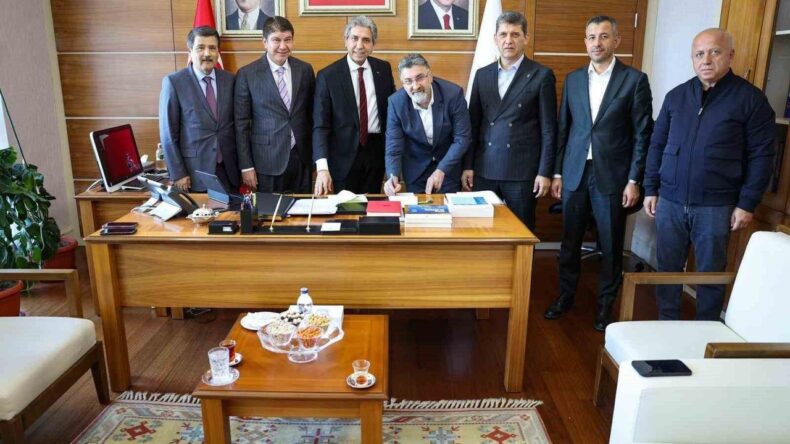 Serik Belediye Başkanı Kadir Kumbul AK Parti’ye Katıldı