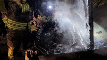 Otomobilde Çıkan Yangın Söndürüldü