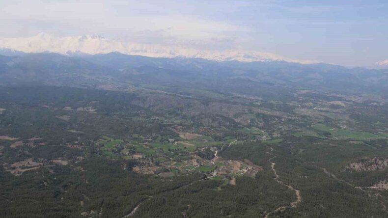 Adana’da Kış ve Bahar Aynı Anda Yaşanıyor