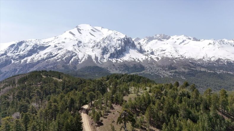 Isparta’da Dedegöl Dağı Kamp ve Dağcılık Tutkunlarını Ağırlıyor