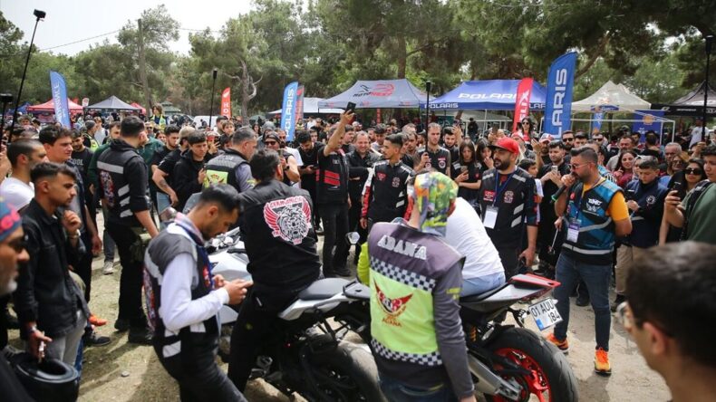 Motosiklet tutkunları Adana’daki motofestte bir araya geldi