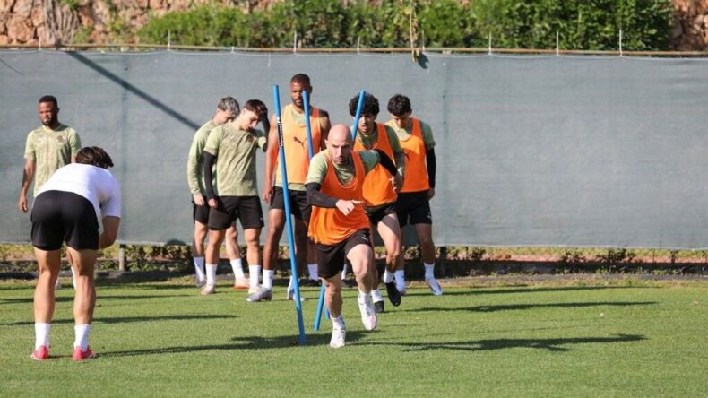 Alanyaspor, Beşiktaş Maçı Hazırlıklarına Başladı