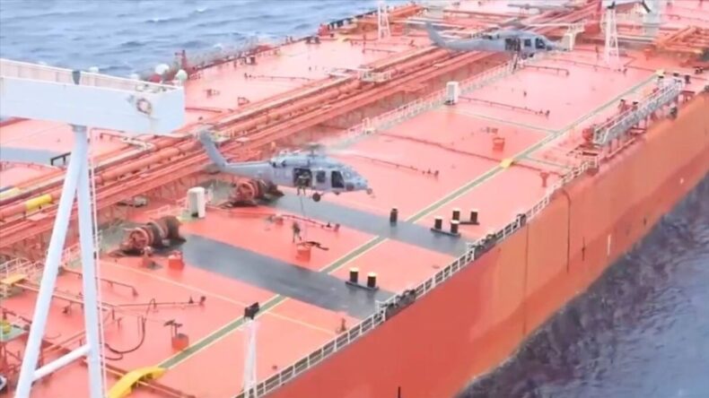 ABD, Hint-Pasifik’te Yaptırım Uygulanan Gemiye Baskın Düzenledi