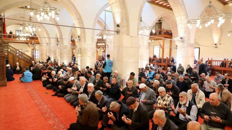 Kahramanmaraş’taki okul saldırısında mevlit okutuldu