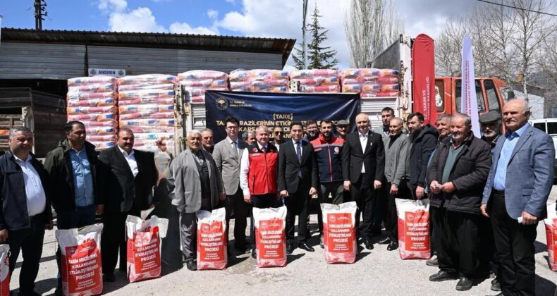 Kahramanmaraş’ta 320 Üreticiye Ayçiçeği Tohumu Dağıtıldı
