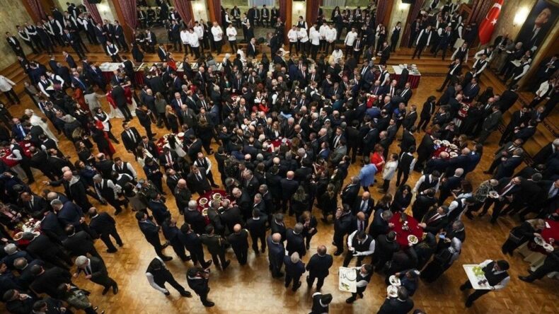Cumhurbaşkanı Erdoğan, TBMM’deki 23 Nisan resepsiyonuna katıldı