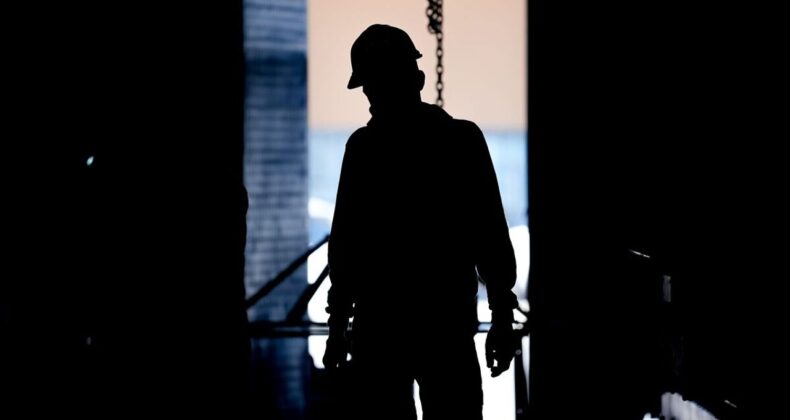 Almanya’da iş dünyası güveni Mayıs 2020’den bu yana en düşük seviyeye geriledi